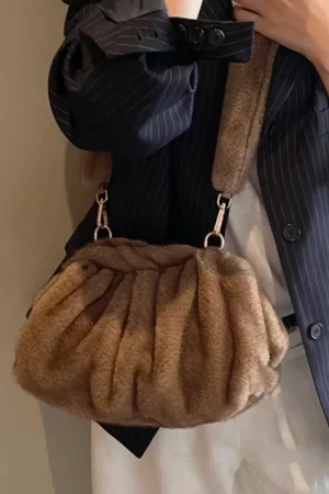 Fashionable Wrinkled Cloud Bag Soft Faux Fur Small Shoulder Bags for Women 2026 Winter Trend Korean Plush Handbags Crossbody Bag