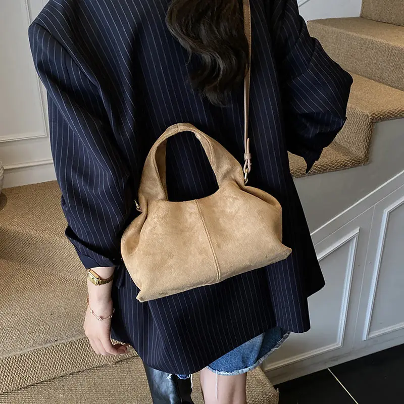 French Cloud Dumpling Bag Brand Design Frosted Bag New Fashion Handbag Lunch Box Bag Retro Magnetic Clasp Shoulder Crossbody Bag - Image 3