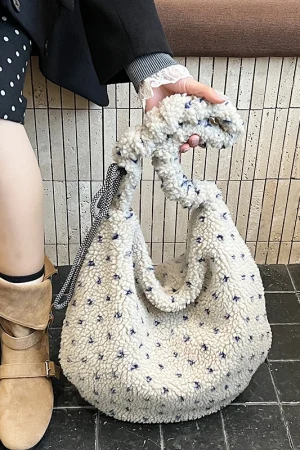 2025 Winter New Style Fluffy and Stylish Lamb Wool Dumpling Bag Large Capacity Versatile Shoulder Crossbody Bag 8009MY