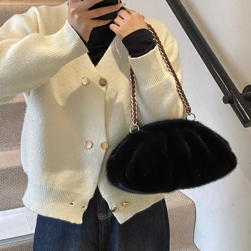 Pleated Design Faux Fur Shoulder Bags For Women 2026 Luxury Designer Purses And Handbags Winter Warm Soft Plush Hobo Bags - Image 4